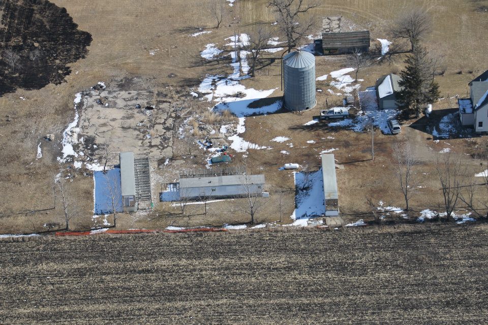 395948_372618066099304_190386499_n